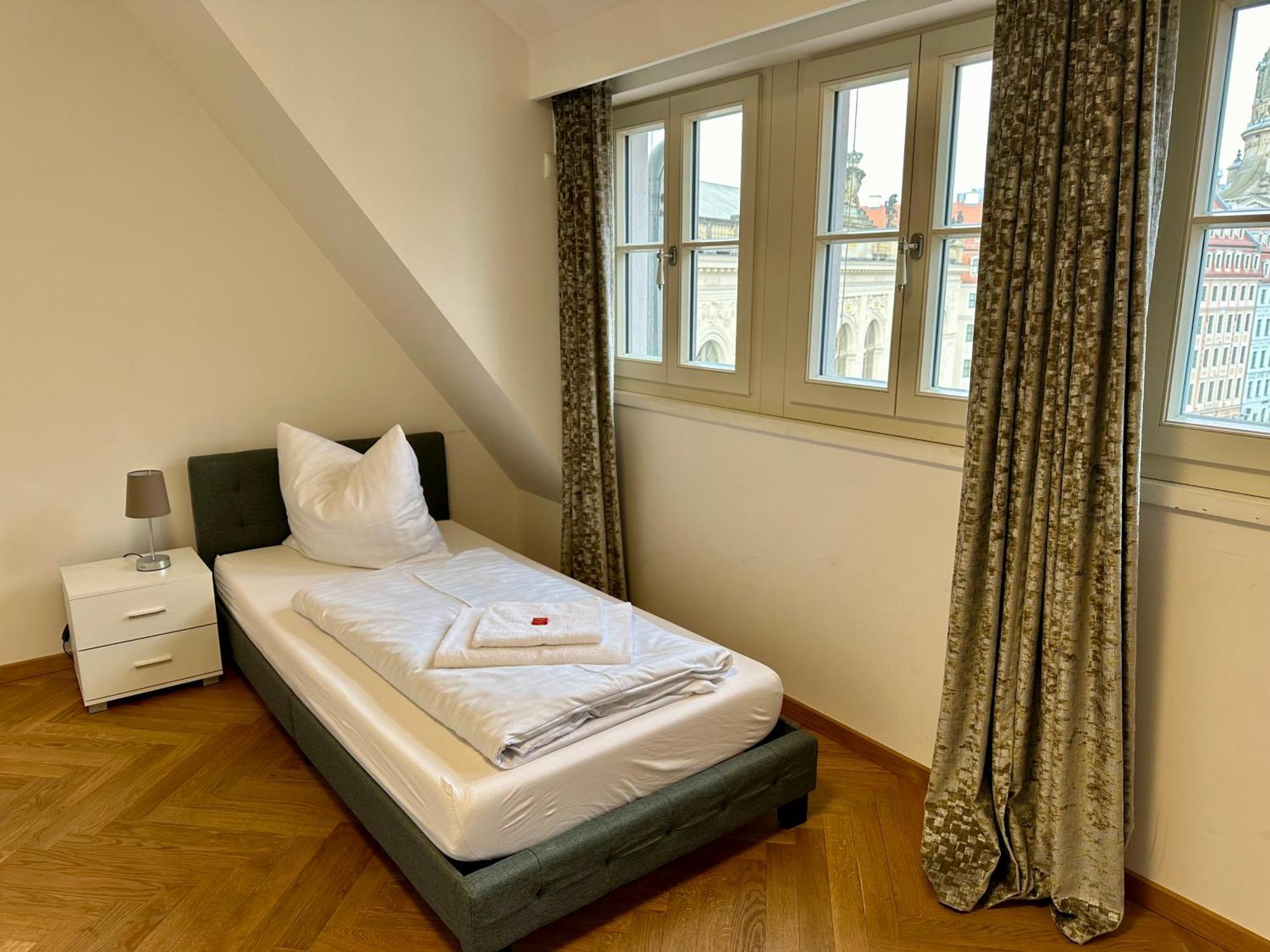 Exklusives Apartment Mit Einmaligem Blick Zur Frauenkirche - Parkplatz Kostenfrei Dresda Exterior foto